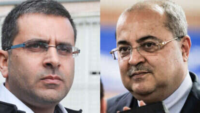 אחמד טיבי ואופיר סופר. צילומים: אורן בן חקון, גדעון מרקוביץ