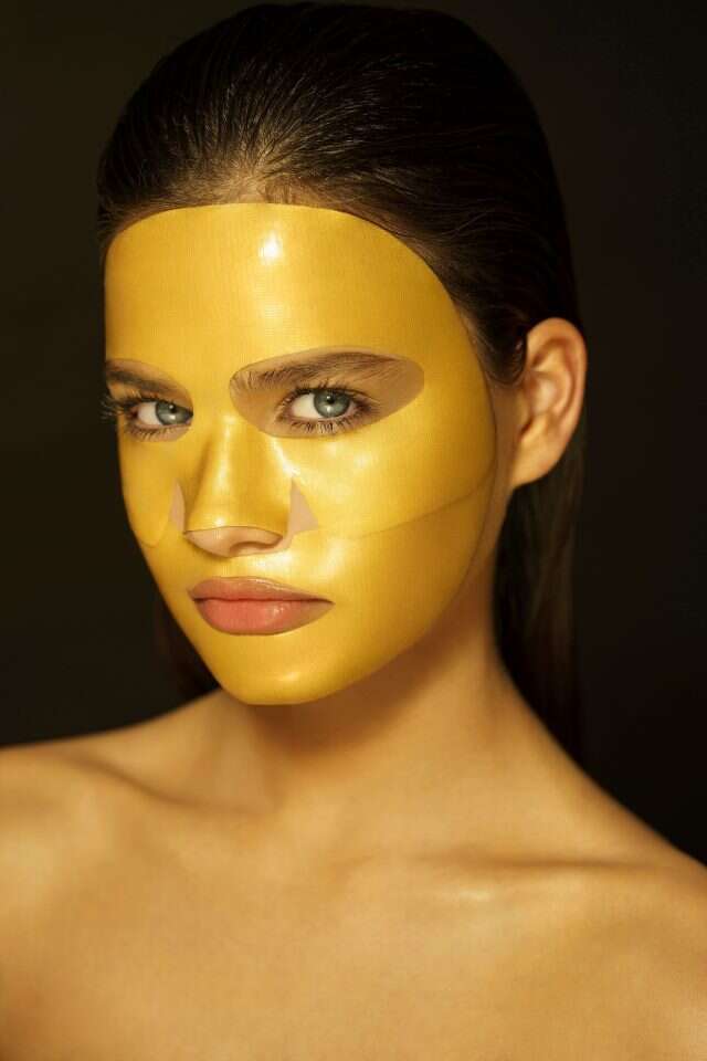 מסכת חילזון וזהב של דרמגלאם. | רון קדמי