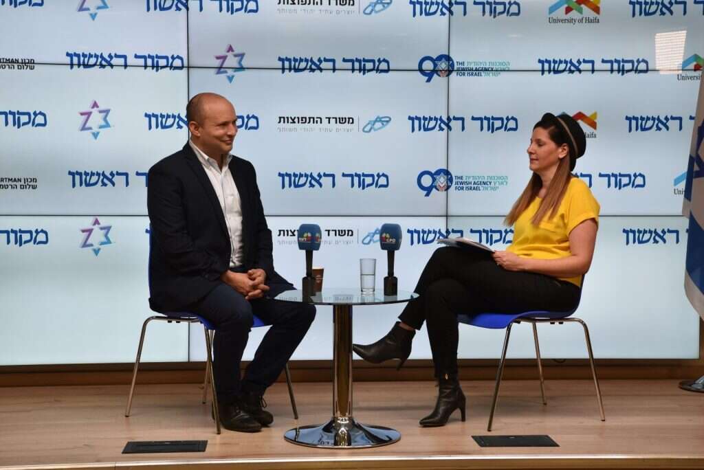 נפתלי בנט ואביטל אינדיג. | צביה כצמן, לע"מ