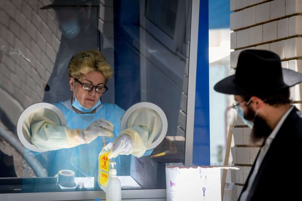 בדיקת קורונה. | פלאש 90