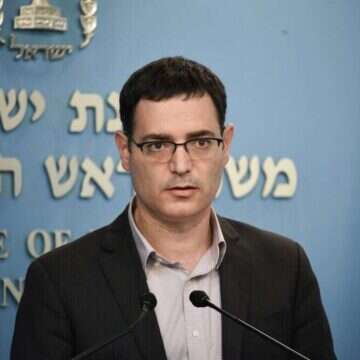 מנכ"ל משרד הבריאות, משה בר סימן־טוב. | יואב דודקביץ'