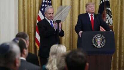 טראמפ ונתניהו בהשקת עסקת המאה. | AP