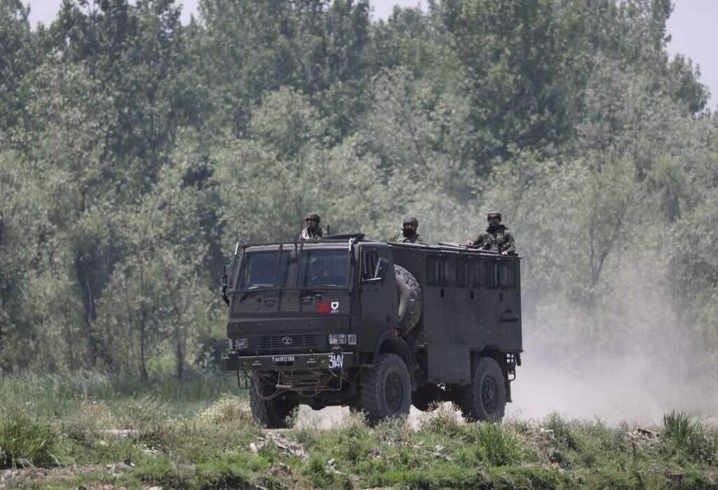 חיילים הודים, ביום חמישי, באיזור העימות. | איי.אף.פי