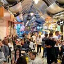 שוק מחנה יהודה בירושלים בסוף השבוע האחרון. למצולמים אין קשר לכתבה. | חני ג'ינה כהן