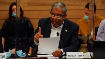 ח"כ מיקי לוי בוועדת הכספים. | דוברות הכנסת, עדינה ולמן