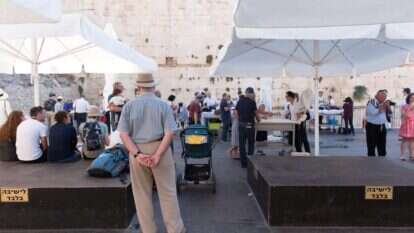 בר־מצווה ברחבת עזרת ישראל המעורבת בכותל המערבי. | אביטל הירש