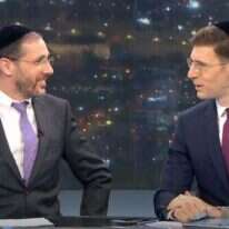 אבי בלום ומשה גלסנר בערוץ הכנסת. | מסך