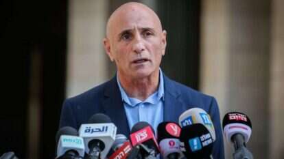 ניסה להלך אימים על מראיינים נבוכים. עופר שלח. | אורן בן־חקון