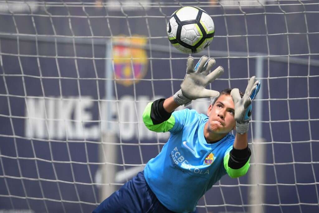 הבן ליאם. | שחר עזרן