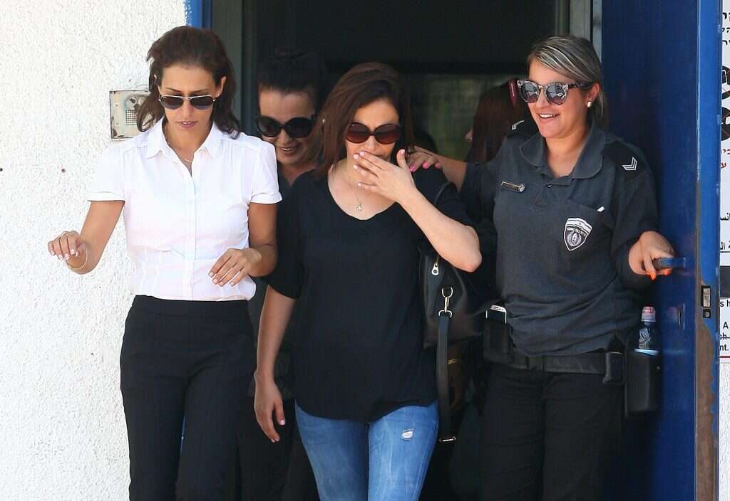 אתי אלון משתחררת מהכלא לאחר 14 שנים בכלא (2016). | גדעון מרקוביץ