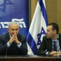 בנימין נתניהו ומיקי זהר. | מירי צחי