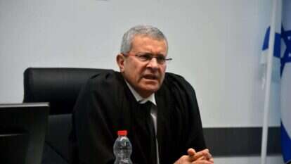 דוד רוזן. | יוסי זליגר דוד רוזן. | יוסי זליגר