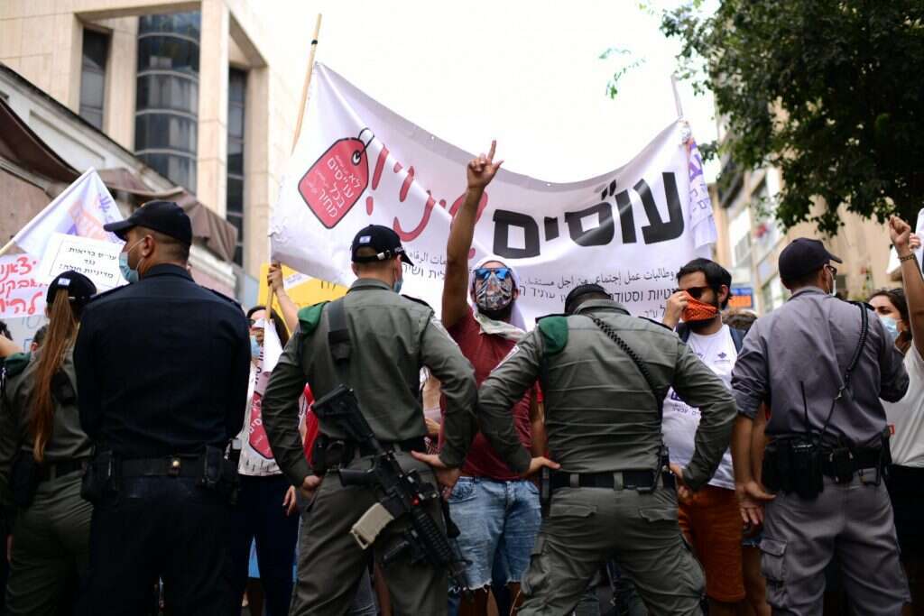 מחאת העובדות הסוציאליות. | Tomer Neuberg/Flash90