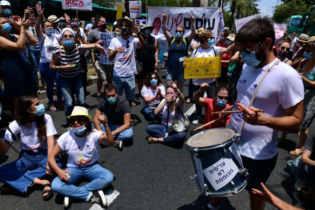 מחאת העובדות הסוציאליות. | Tomer Neuberg/Flash90