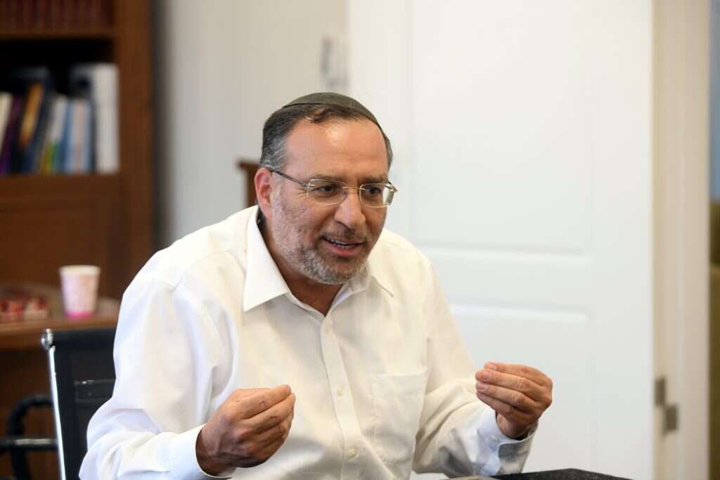 הרב בנציון אלגאזי. | יוסי זליגר