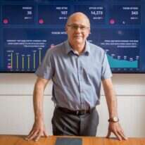 פרופ' חזי לוי. | אוליבייה פיטוסי, פלאש 90