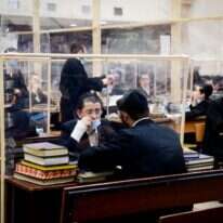 למידה בקפסולות בישיבת "אמרי אמת". | יוסי זליגר למידה בקפסולות בישיבת "אמרי אמת". | יוסי זליגר