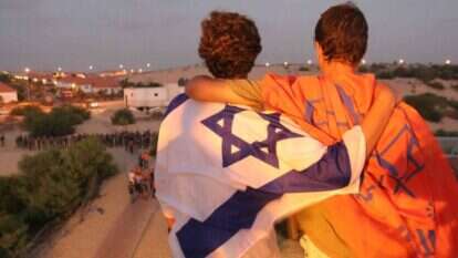 משבר אמוני וטלטלה משנה חיים. נערים בימי ההתנתקות. | מרים צחי