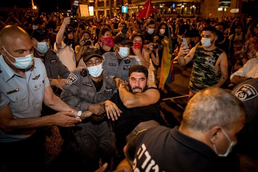 יונתן זינדל, פלאש 90