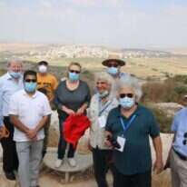 סיור השגרירים אתמול בשומרון. | איקי מימון
