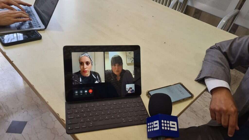 האחיות דסי ארליך אלי סאפר. | שקד אורבך