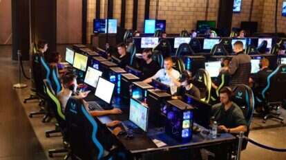 מתחם גיימינג. | גל ברטוב מתחם גיימינג. | גל ברטוב