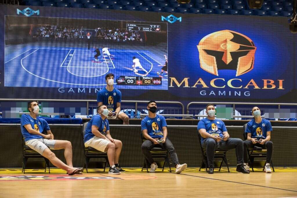 גם דני אבדיה משחק. קבוצת הגיימינג של מכבי תל–אביב. | באדיבות מכבי תל אביב