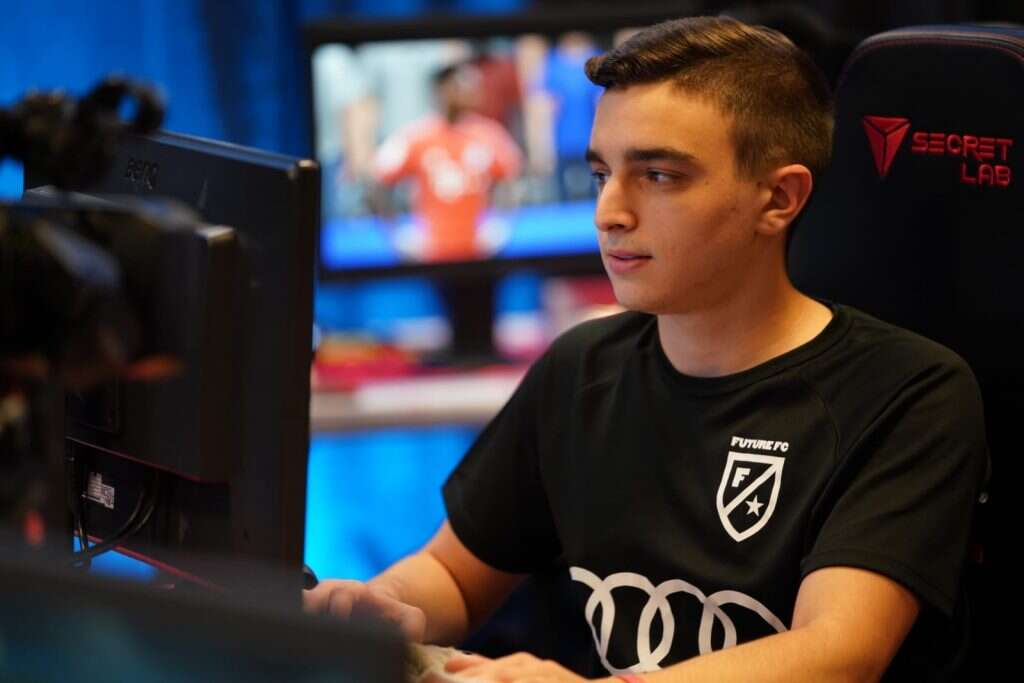 רועי פלדמן, שחקן המועדון הדני FUTURE FC