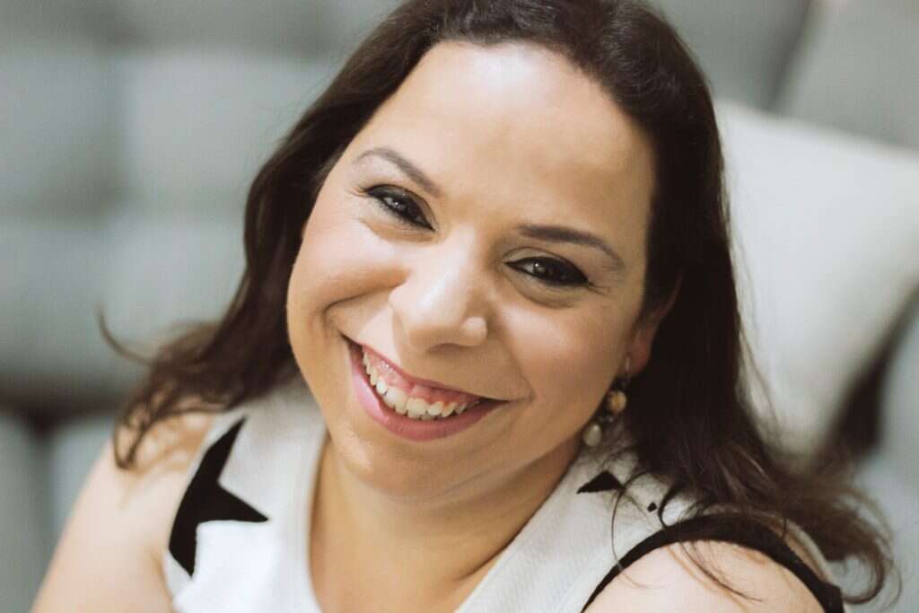 ענבל גיל. | אנגל שיינה