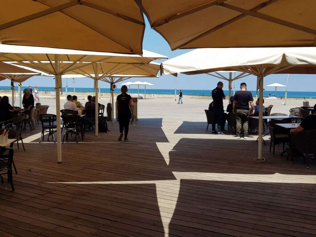 קפה גרג נמל ת”א. האנגר 20, נמל ת"א. | אסף לוי