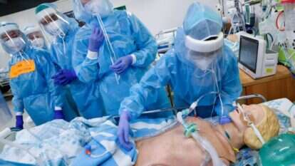 תרגיל טיפול בחולה קורונה קשה בבית חולים רמב"ם. | AFP