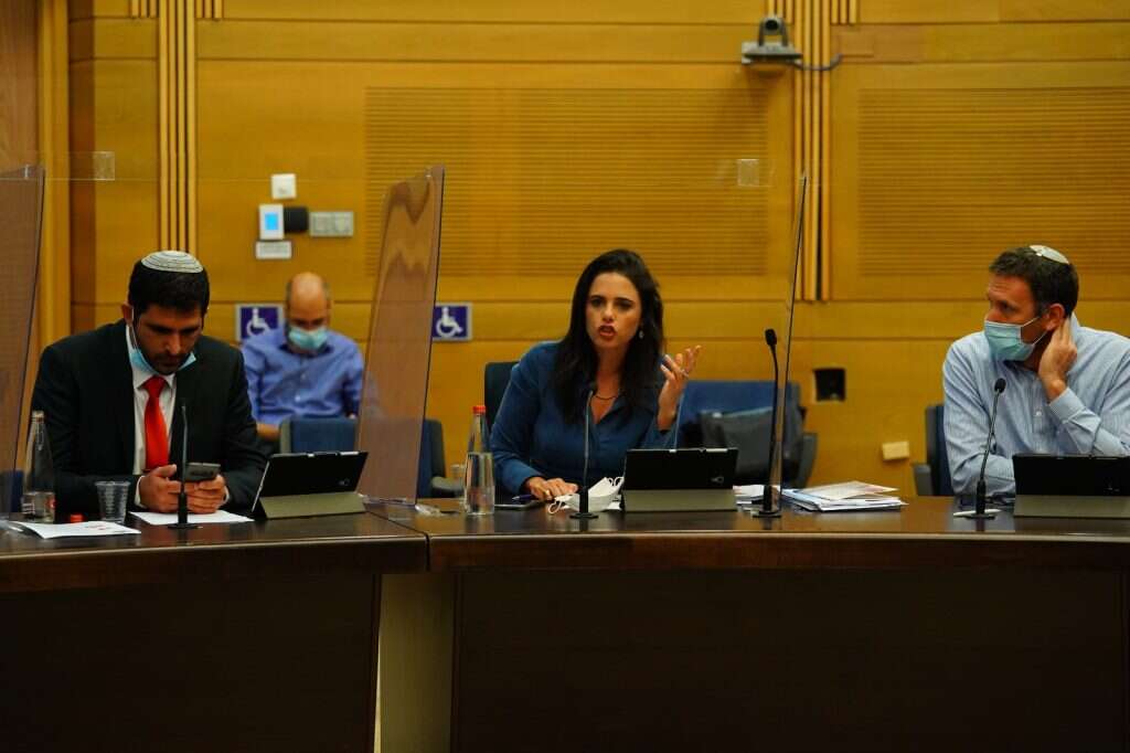 הדיון בוועדת החוץ והביטחון, היום. | עדינה ולמן, דוברות הכנסת