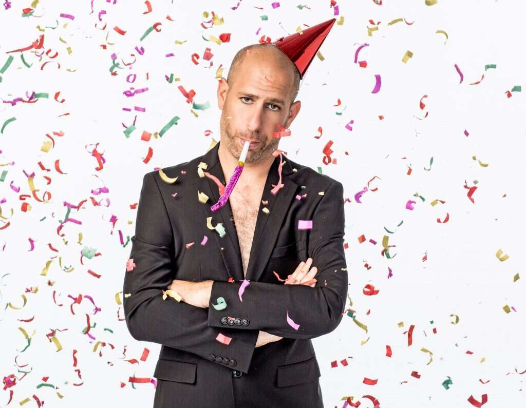 חנוך דאום. | אוהד רומנו