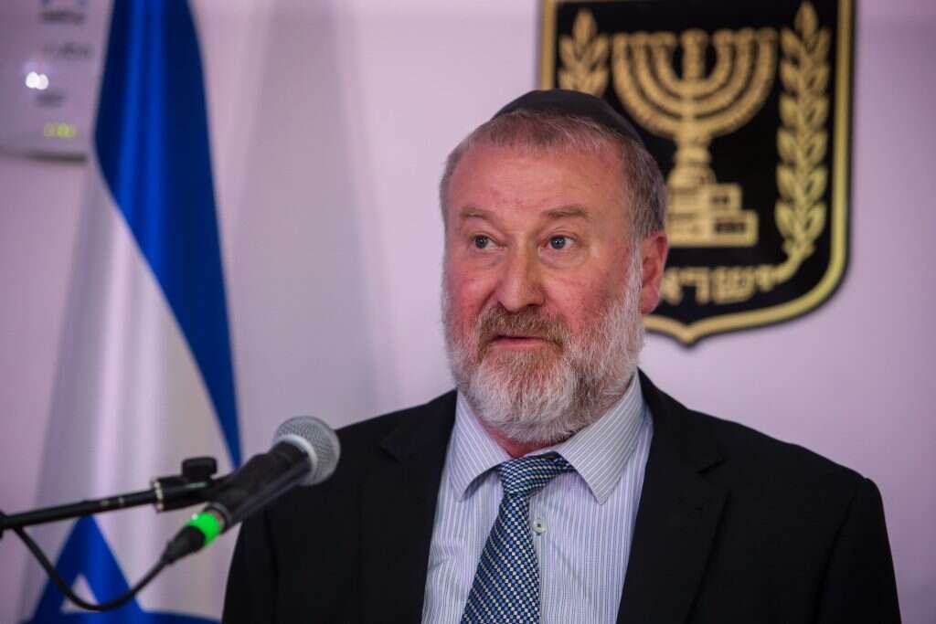 מנדלבליט. | אורן בן־חקון