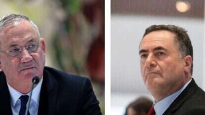 ישראל כ"ץ ובני גנץ. | AFP, אוהד צויגנברג