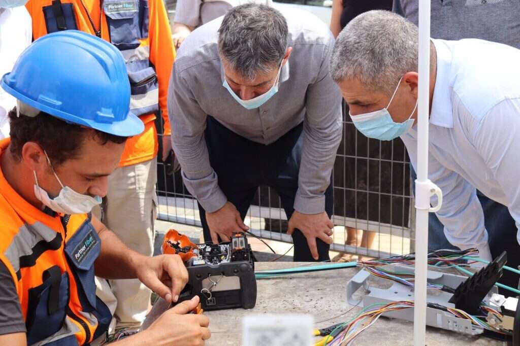 פריסת סיבים אופטיים בשבוע שעבר