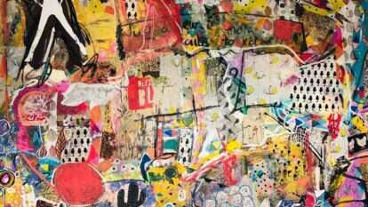 "חלומותינו פשוטים הם ושטחיים... את הדברים הפנטסטיים ביותר חוויתי במציאות". מיכל רוטמן לאור, " DIVIDE AND RULE", טכניקה מעורבת, אקריליק, קולאז', טושים, 2019