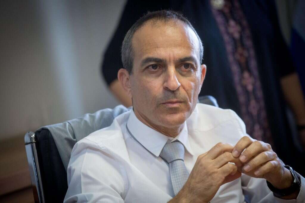 פרופ' רוני גמזו. | מרים אלסטר, פלאש 90