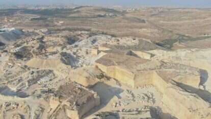 לפחות 878 דונמים בשטח C .מחצבת הענק סמוך למגדל־עוז. | תנועת רגבים לפחות 878 דונמים בשטח C .מחצבת הענק סמוך למגדל־עוז. | תנועת רגבים