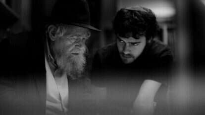 טמיר פלנט עם סבו. | טמיר פלצמן