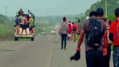 מהגרים לא חוקיים ממקסיקו. | שאטרסטוק