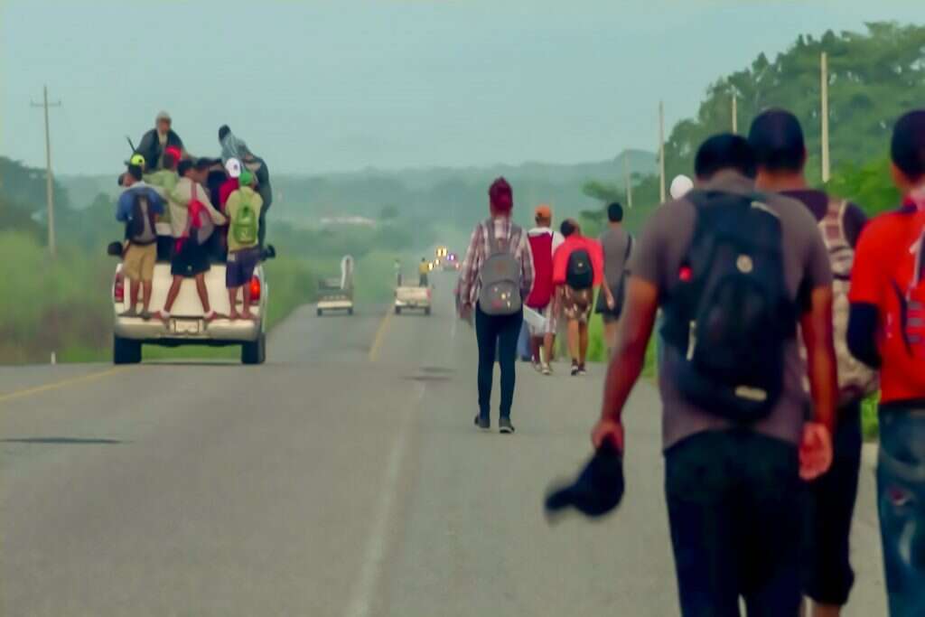 מהגרים לא חוקיים ממקסיקו. | שאטרסטוק