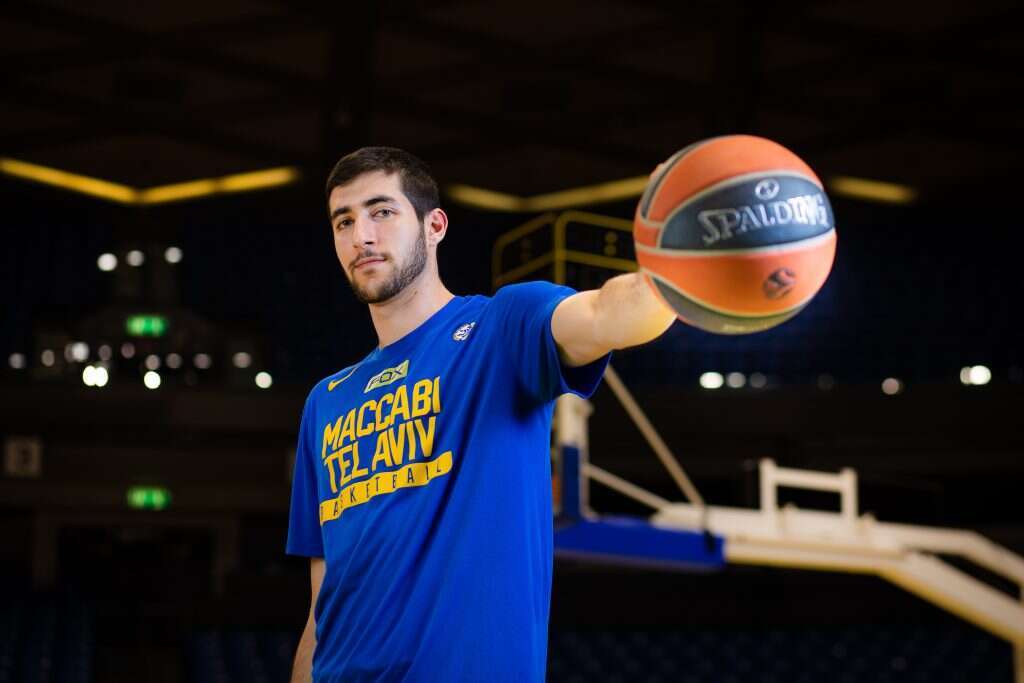 עתיד מתוק. יובל זוסמן. | אריק סולטן