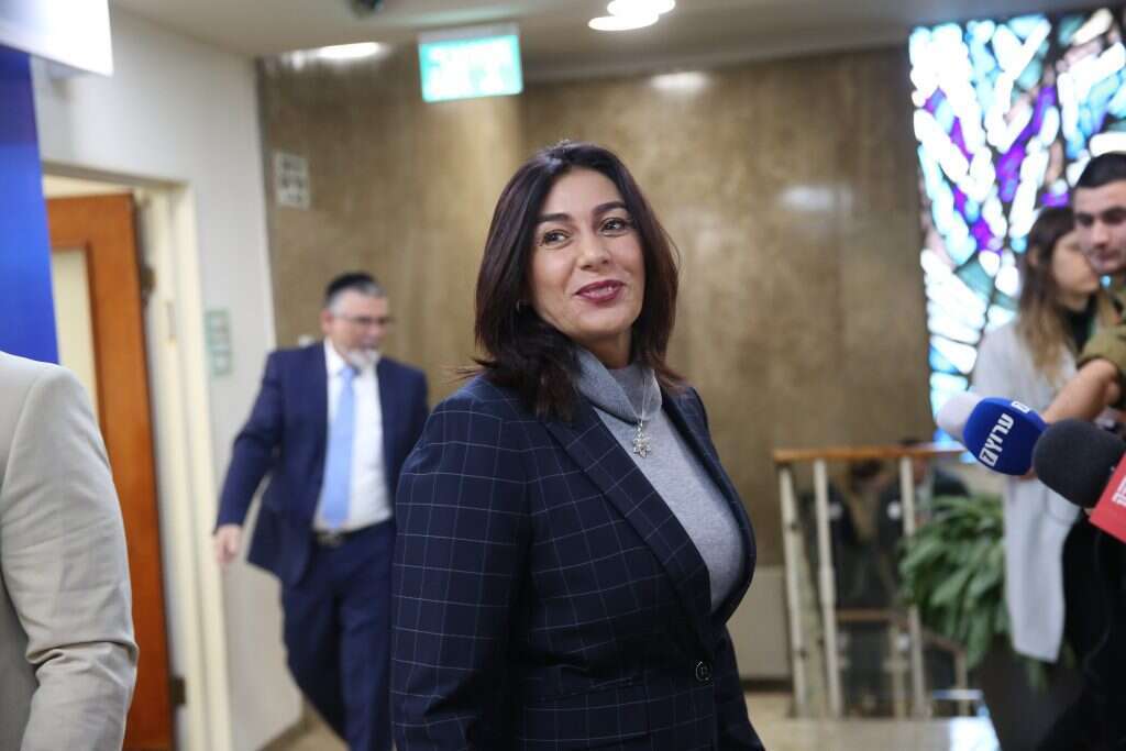 רגב. | אלכס קולומויסקי