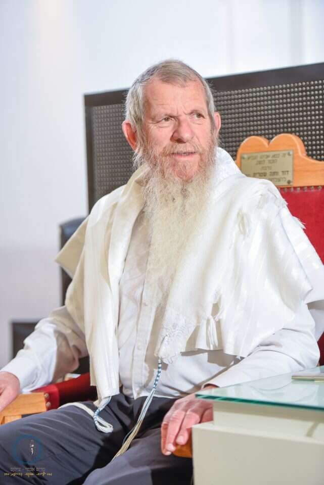 הרב יצחק אידלס ז"ל. | מרים אמיתי