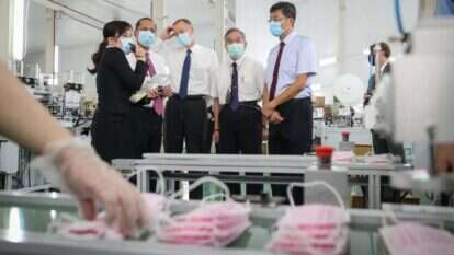 שר הבריאות האמריקני בטאיוואן, בשבוע שעבר. | EPA