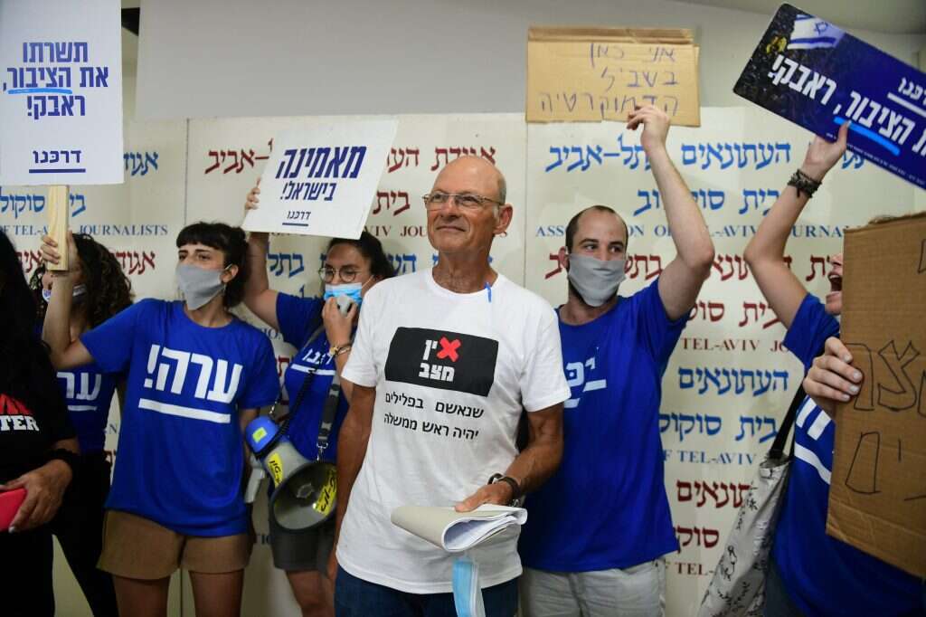 סערת מעצרו עדיין באוויר. פעיל המחאה אמיר השכל. | אבשלום ששוני, פלאש 90