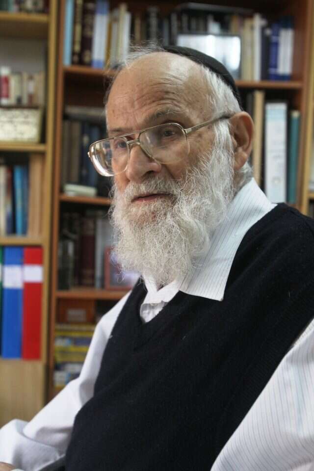 הרב אליהו אביחיל ז"ל. | מרים צחי הרב אליהו אביחיל ז"ל. | מרים צחי