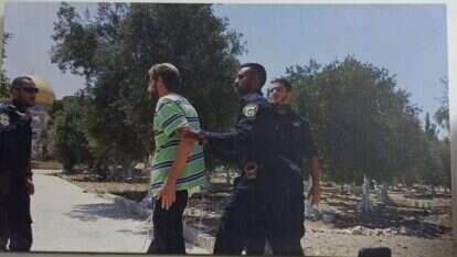 מעצר אחד הצעירים שהתפלל