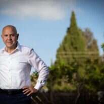 שמואל אבואב. | אריק סולטן שמואל אבואב. | אריק סולטן